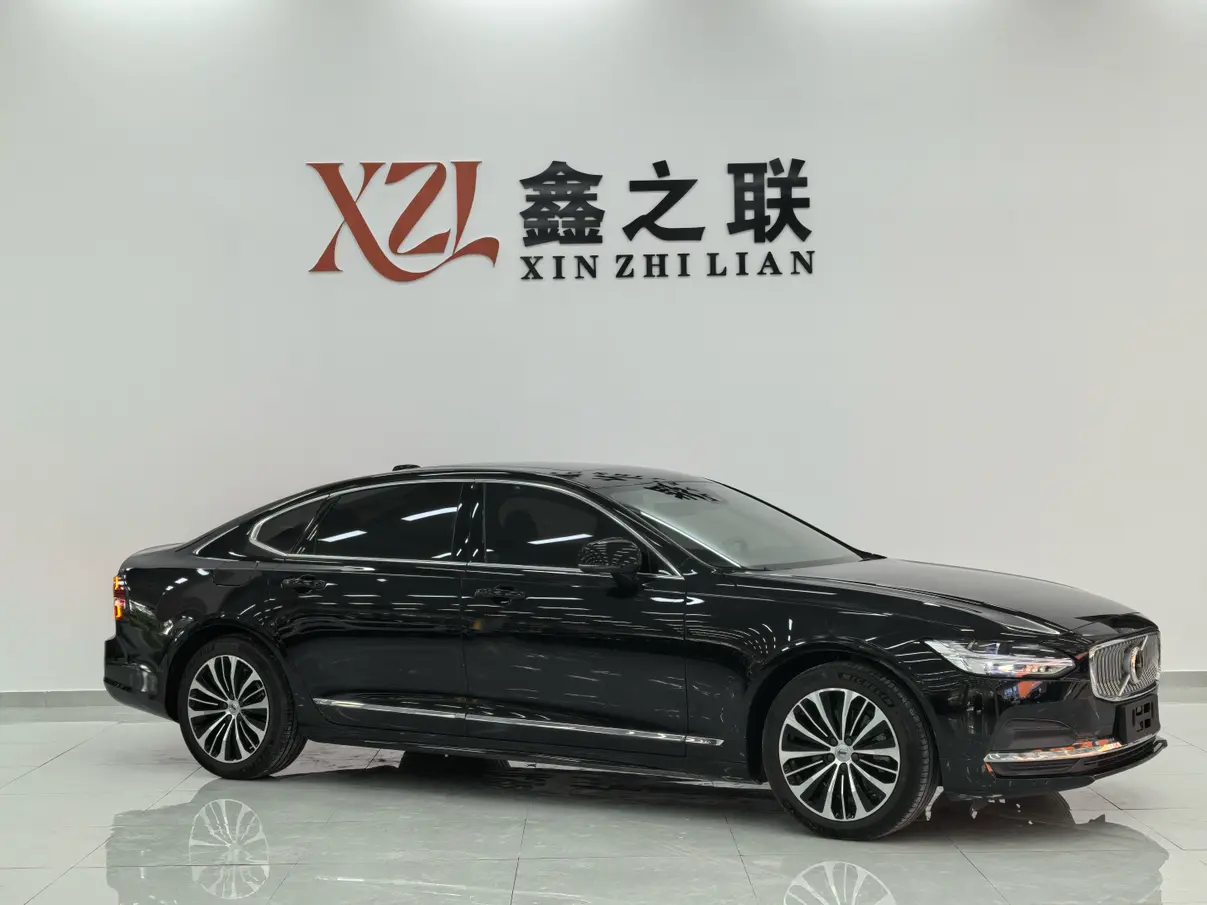 Volvo S90