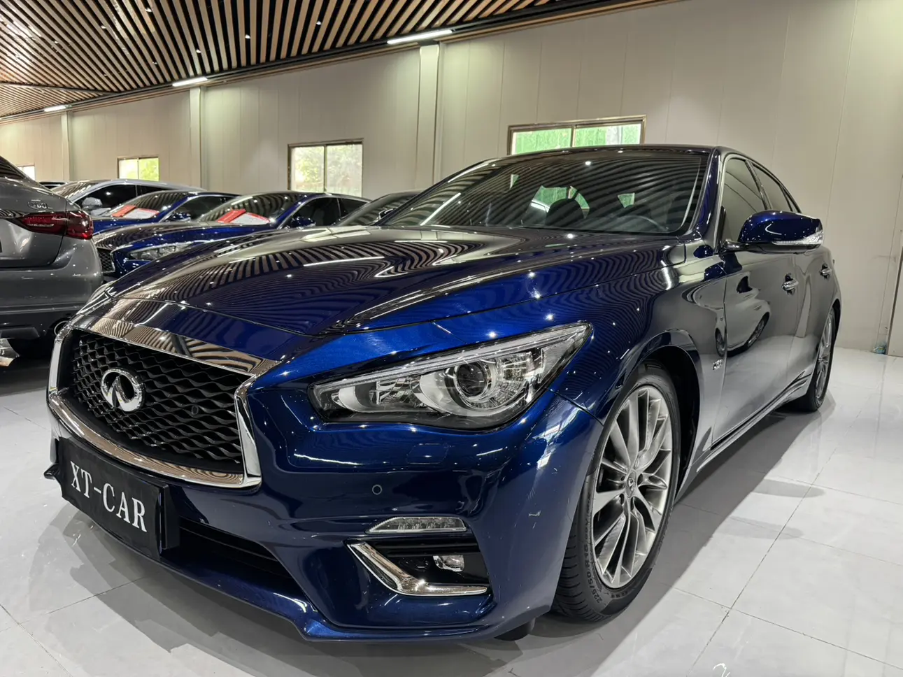 Infiniti Q50L