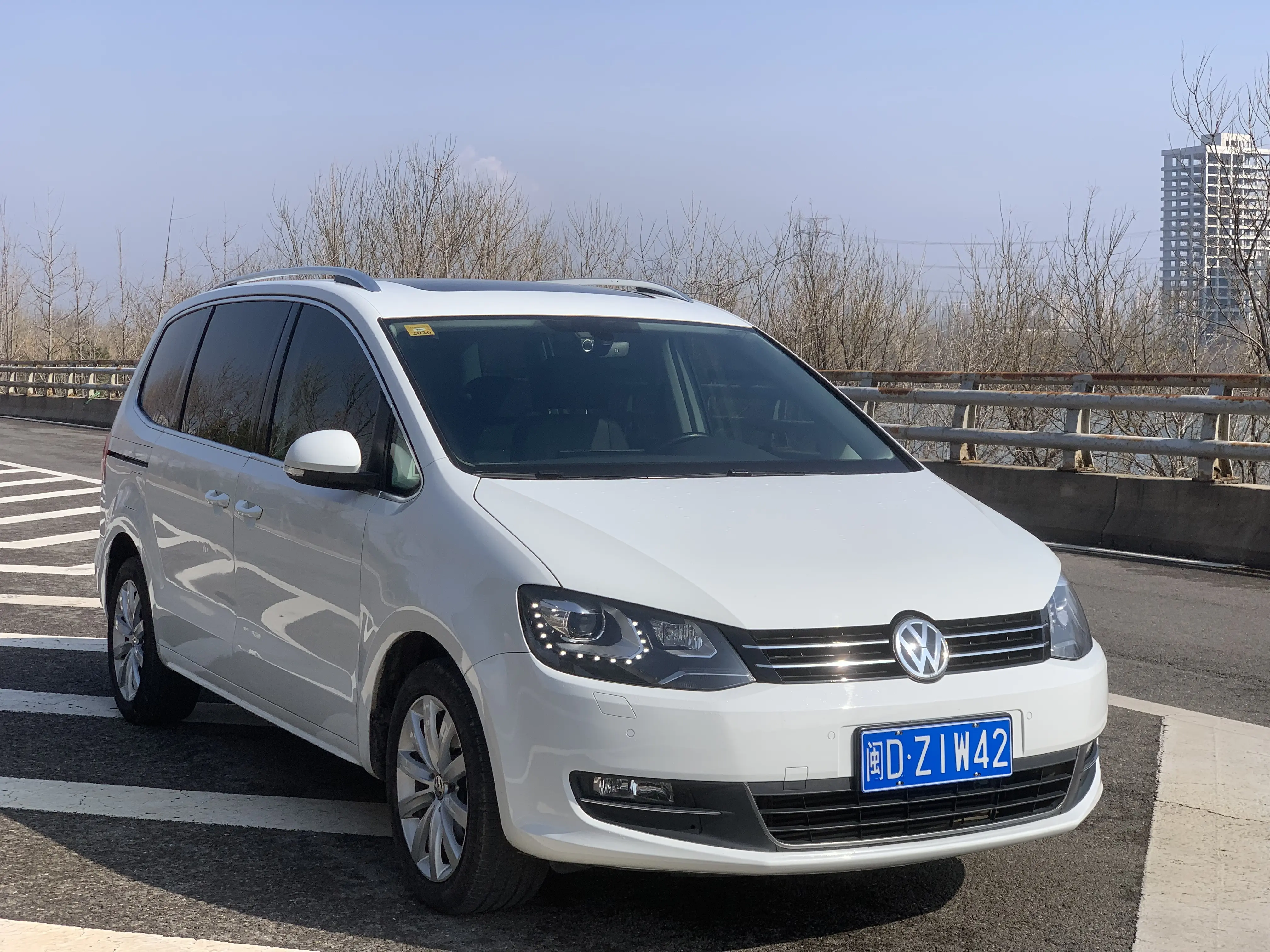 Volkswagen Sharon