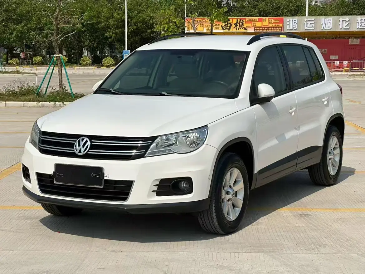 Volkswagen Tiguan (Tharu)