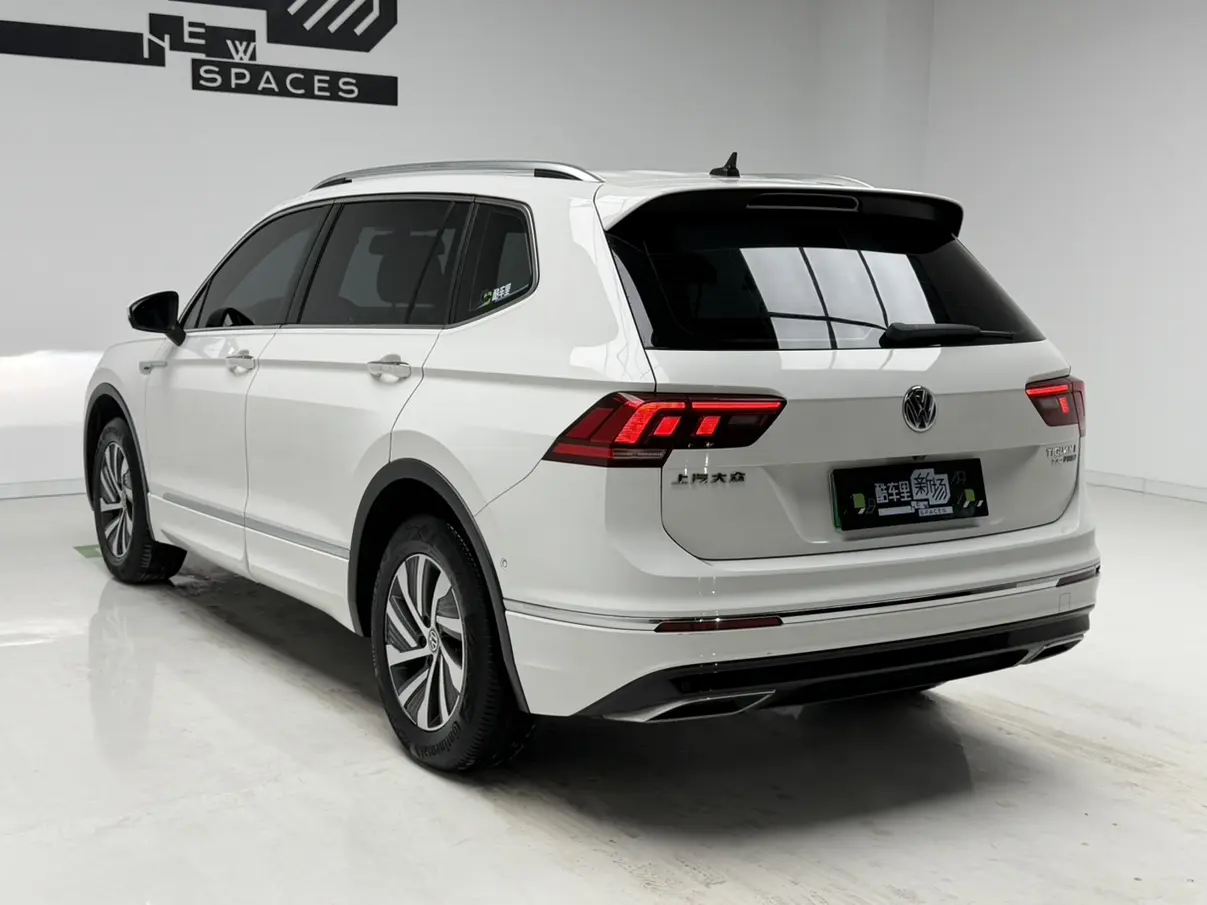 Volkswagen Tiguan L PHEV