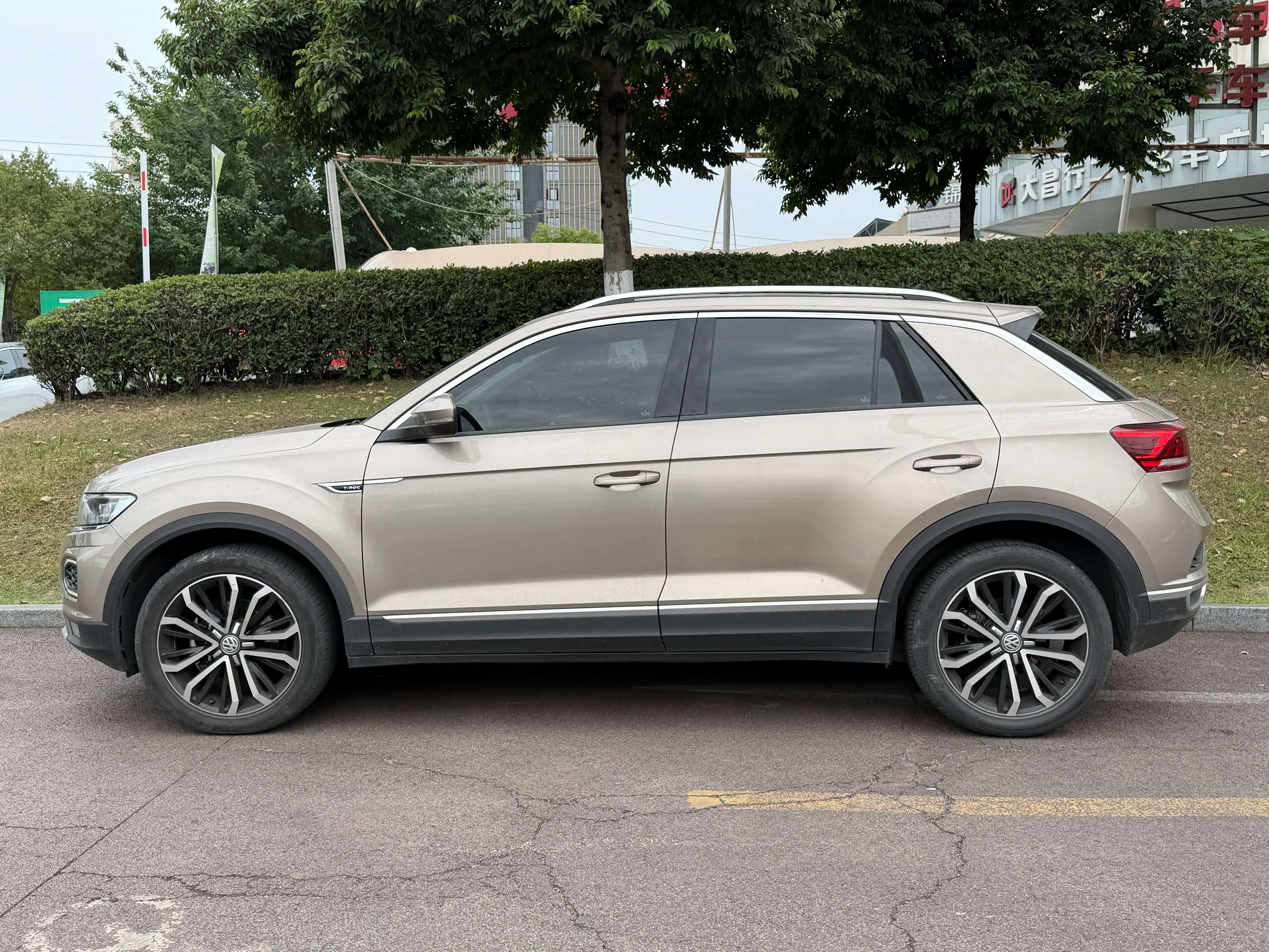Volkswagen T-Roc
