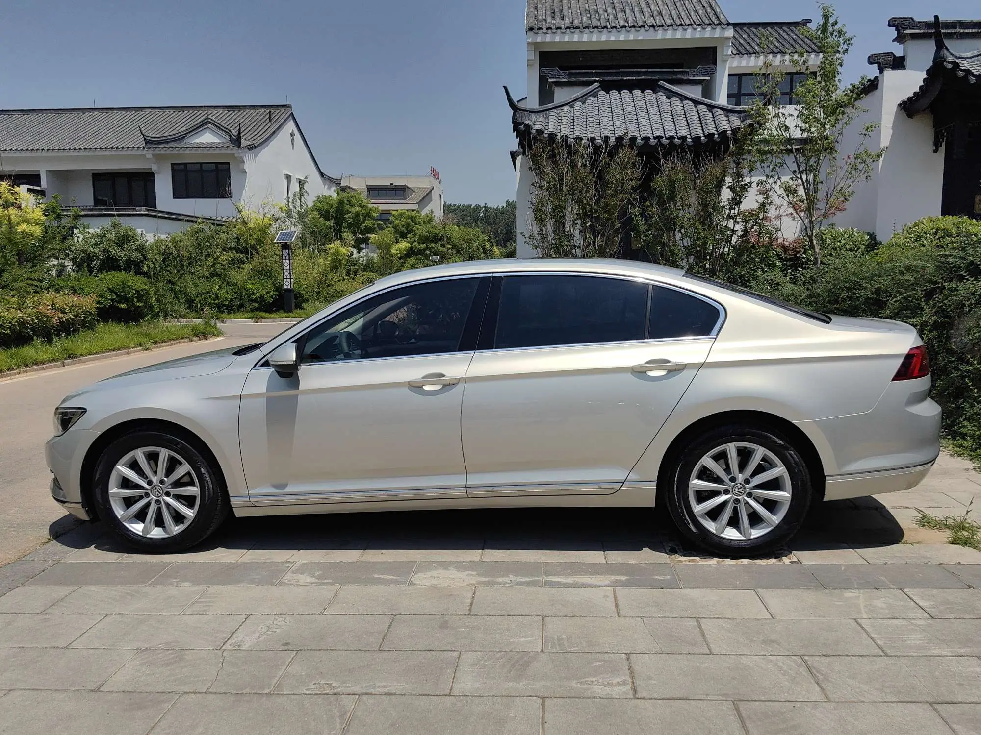 Volkswagen Magotan