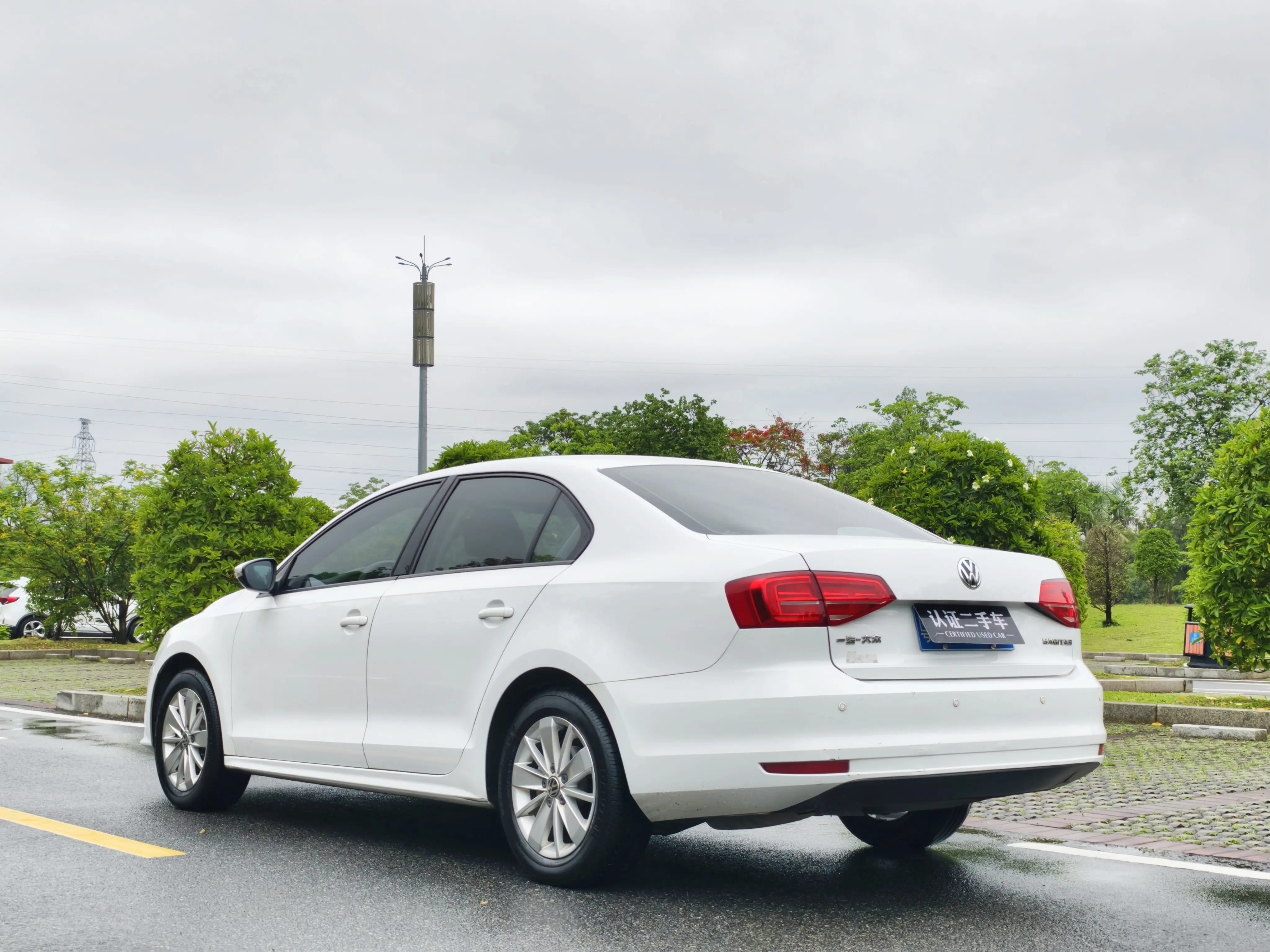 Volkswagen Sagitar