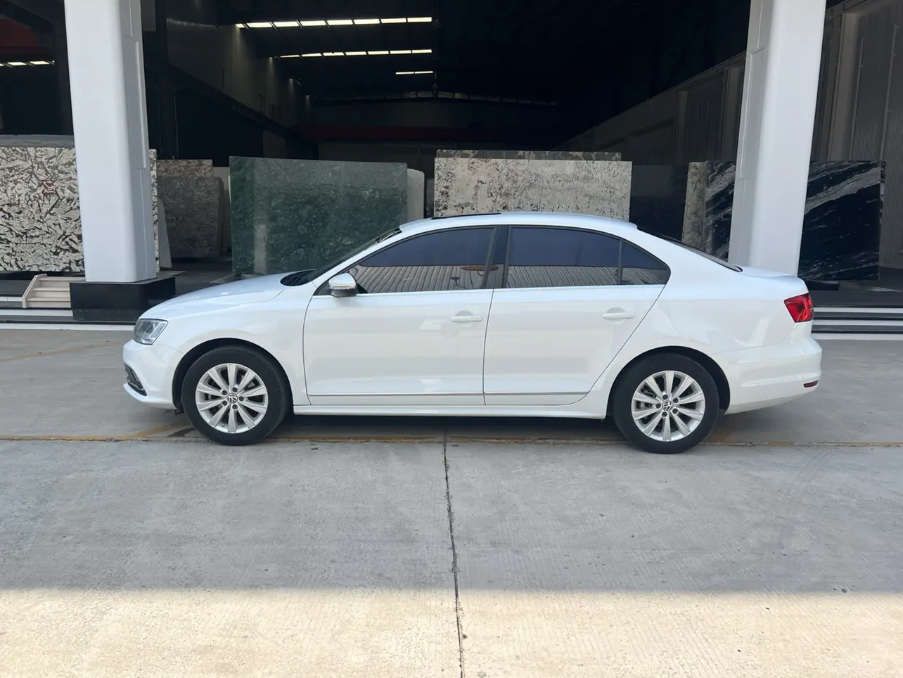Volkswagen Sagitar