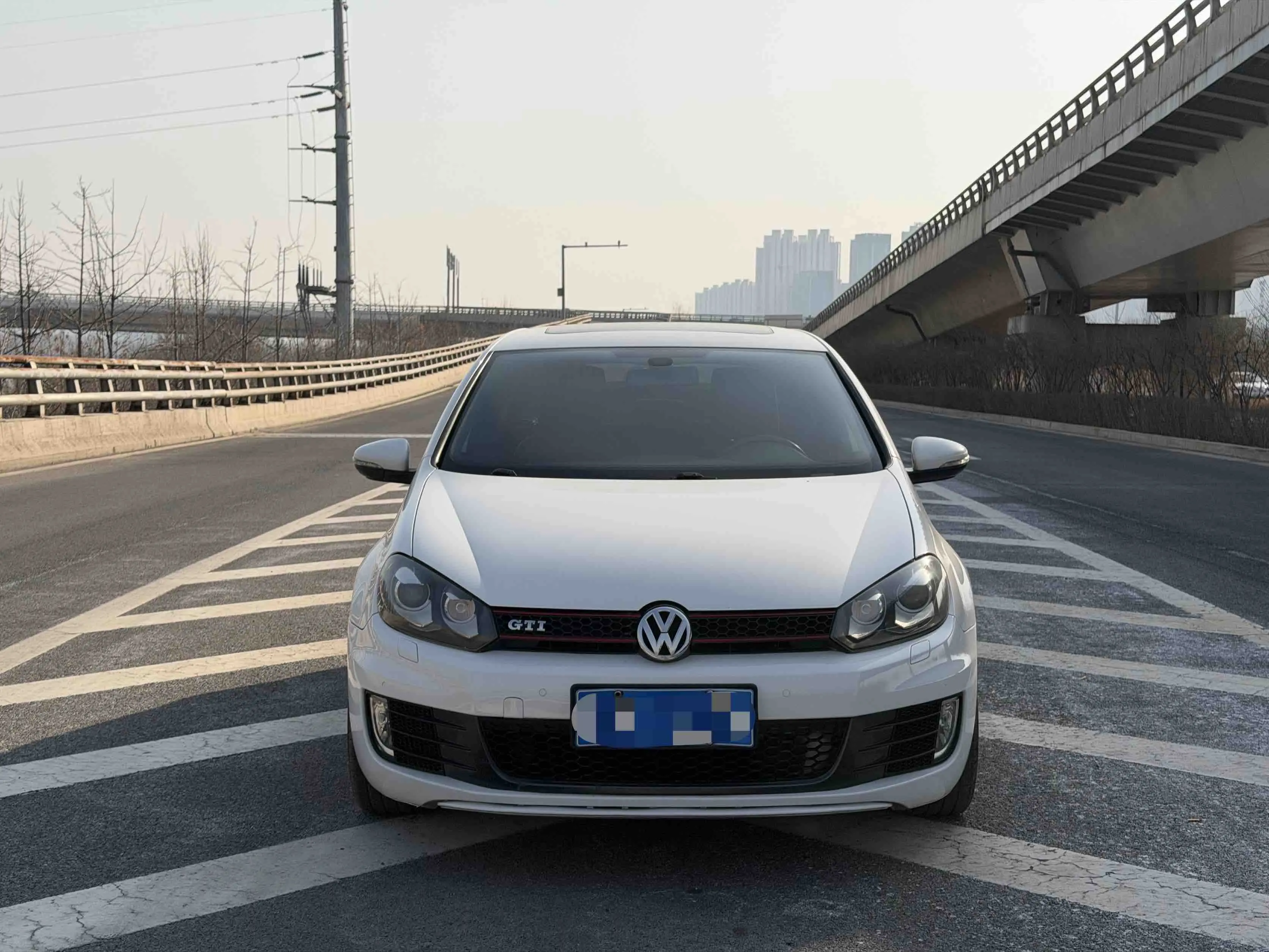 Volkswagen Golf GTI