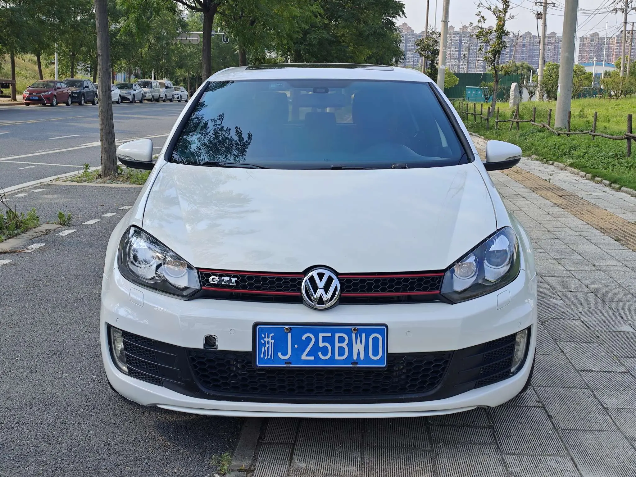 Volkswagen Golf GTI