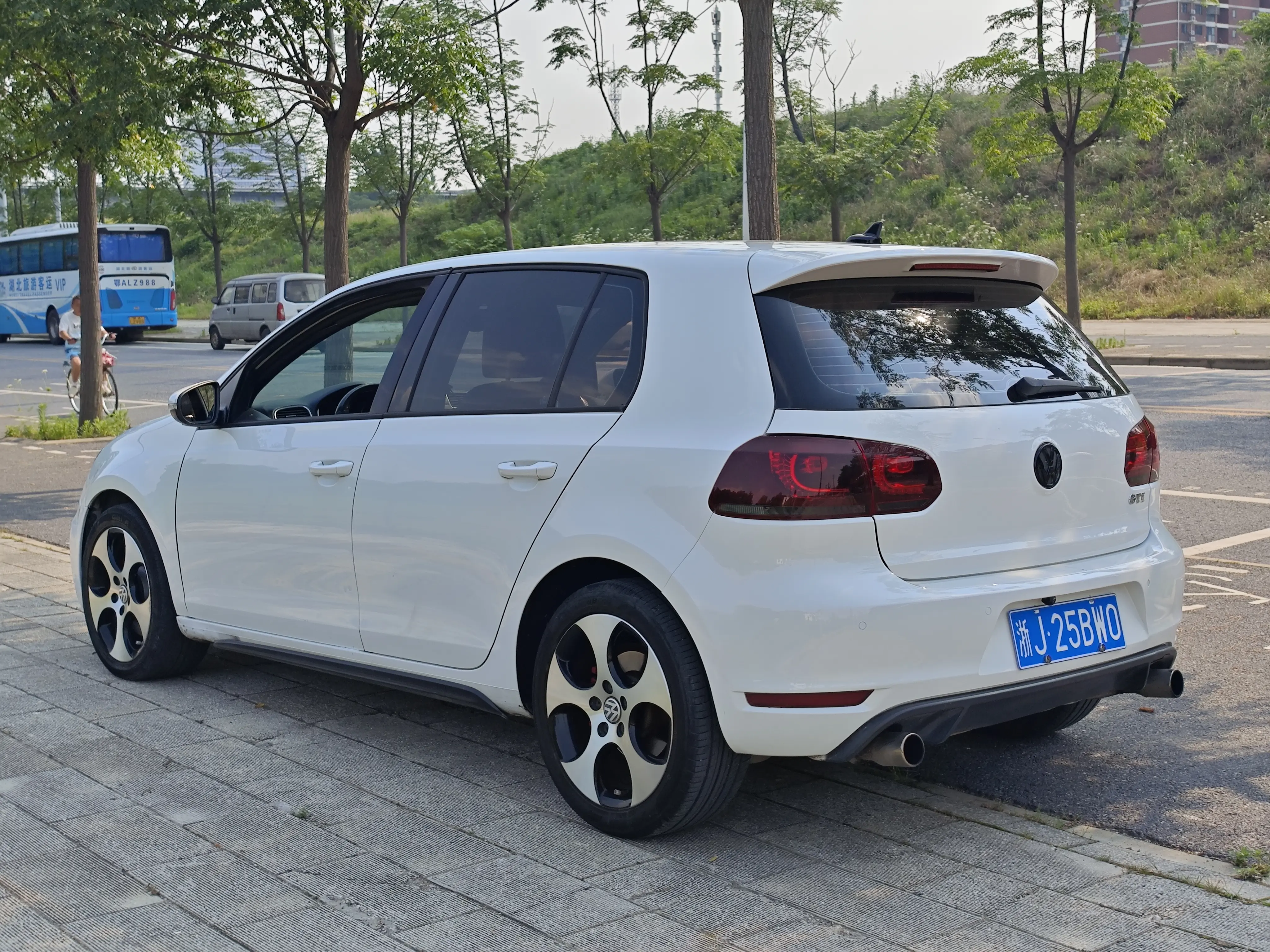 Volkswagen Golf GTI