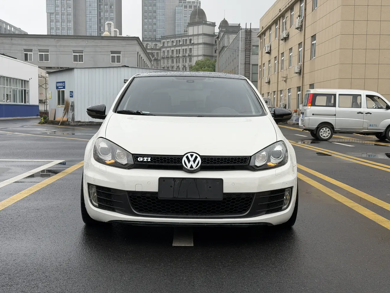 Volkswagen Golf GTI