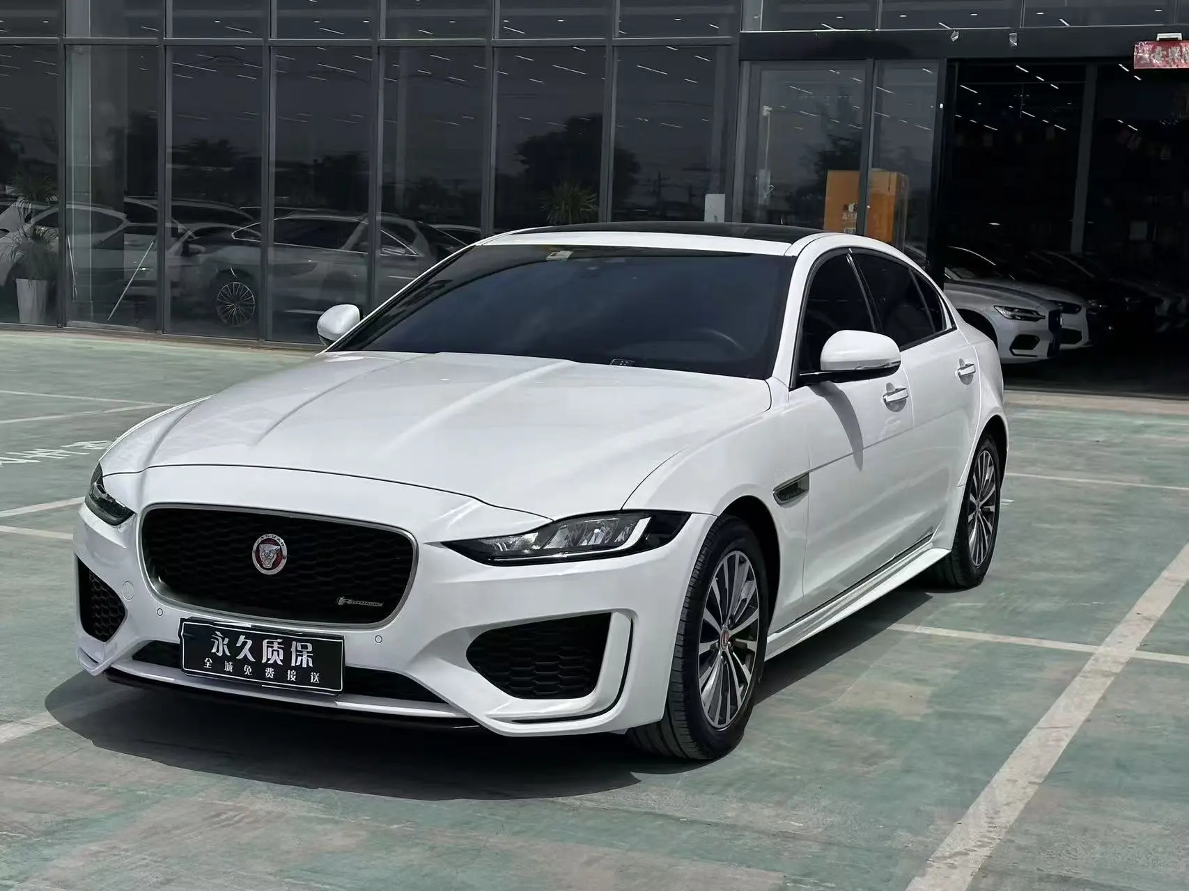 Jaguar XEL