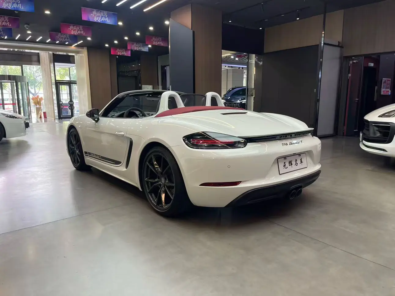 Porsche 718