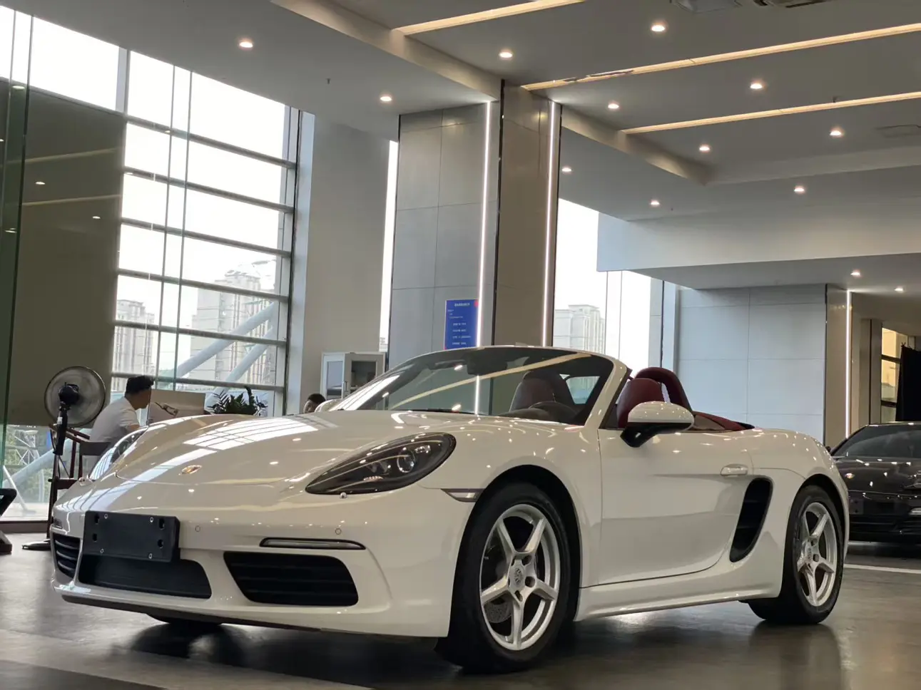 Porsche 718