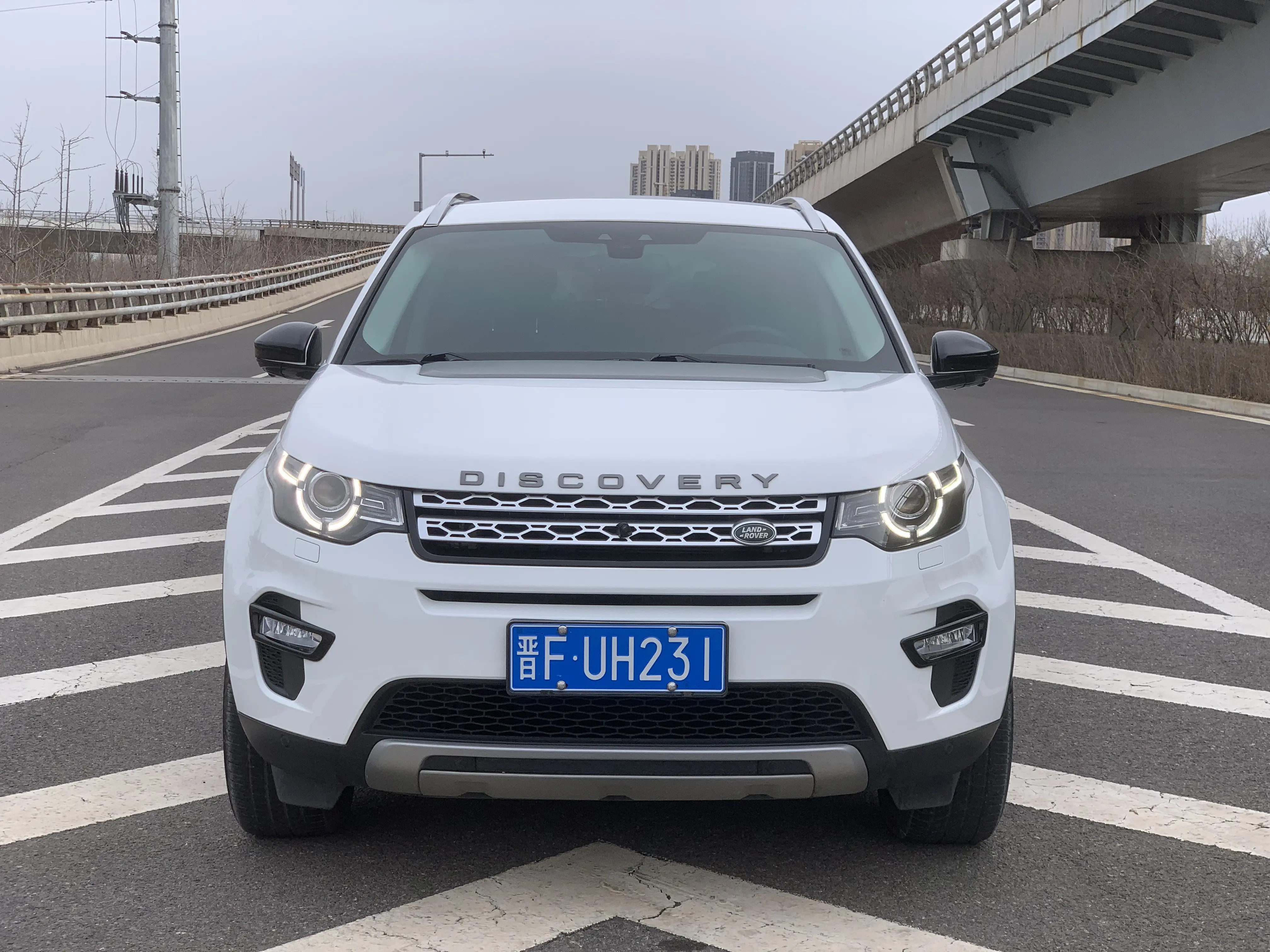 Land Rover Discover the magic