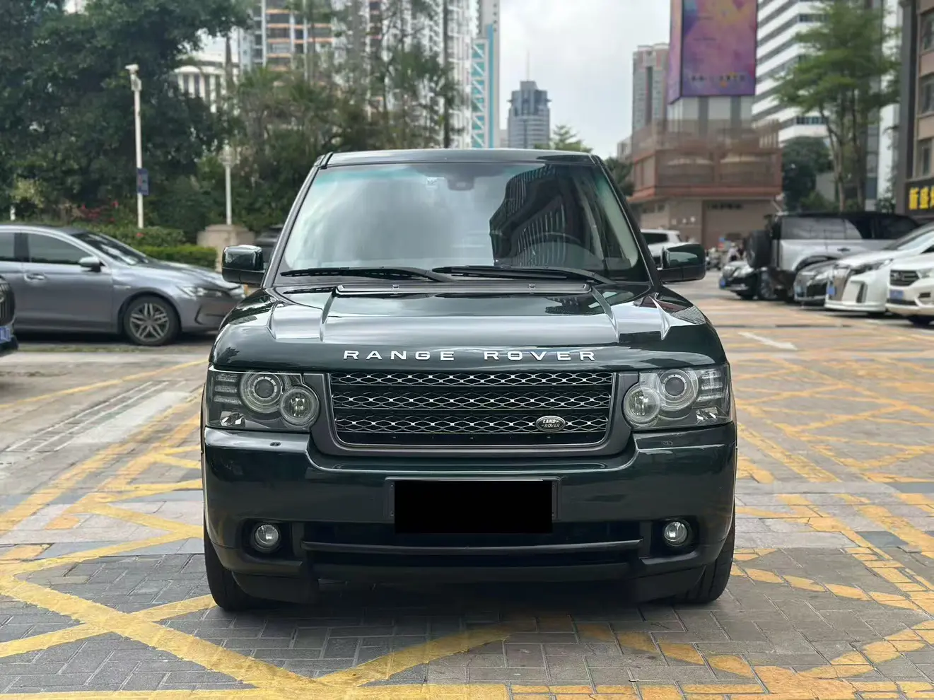 Land Rover range rover