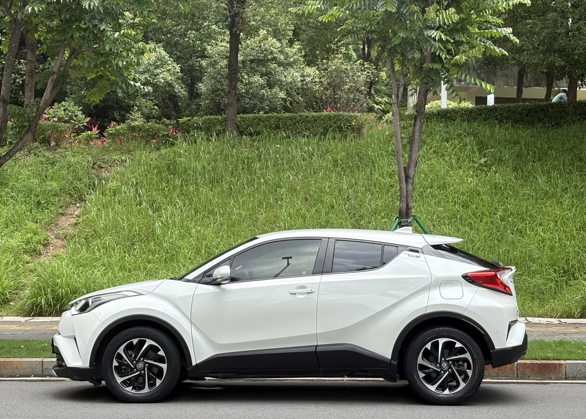 Toyota C-HR Hybrid