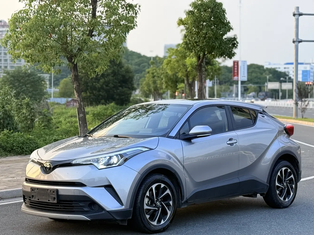 Toyota C-HR Hybrid