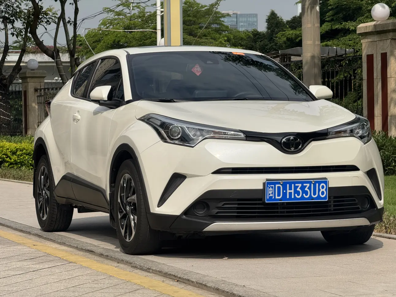 Toyota C-HR Hybrid
