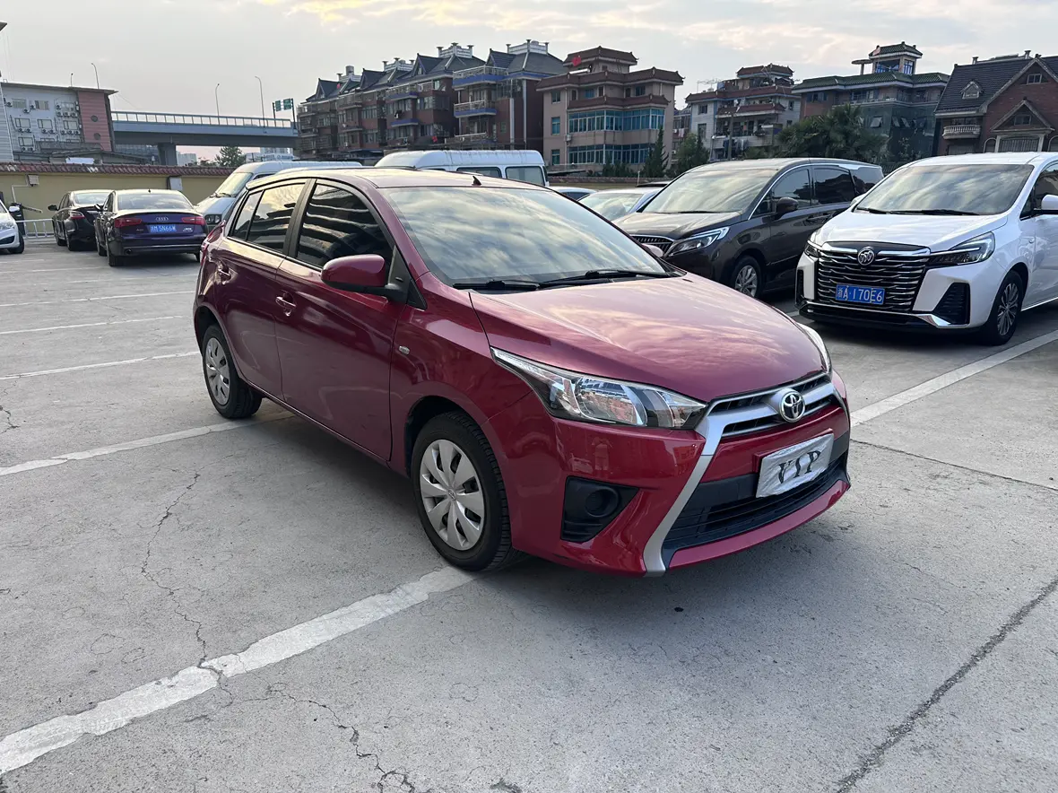 Toyota Yaris L