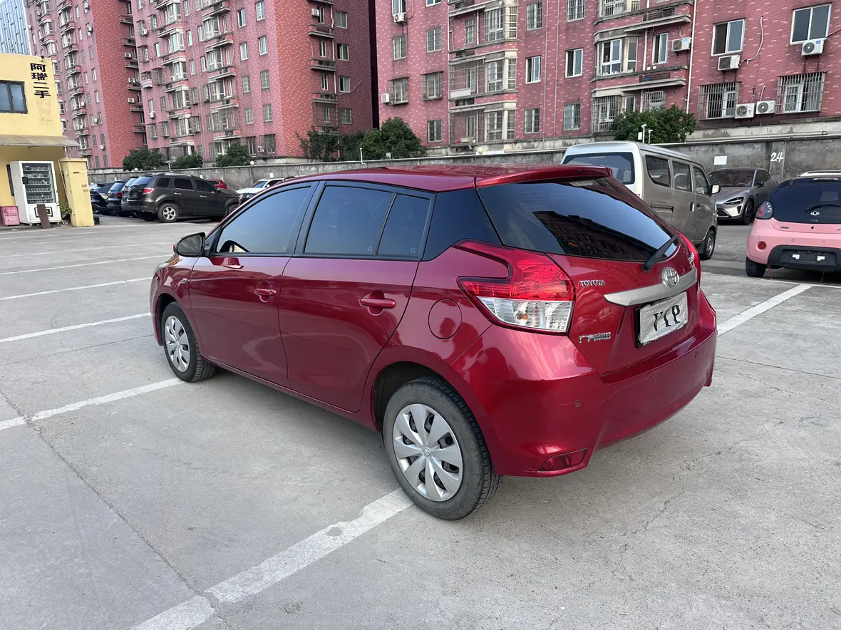 Toyota Yaris L