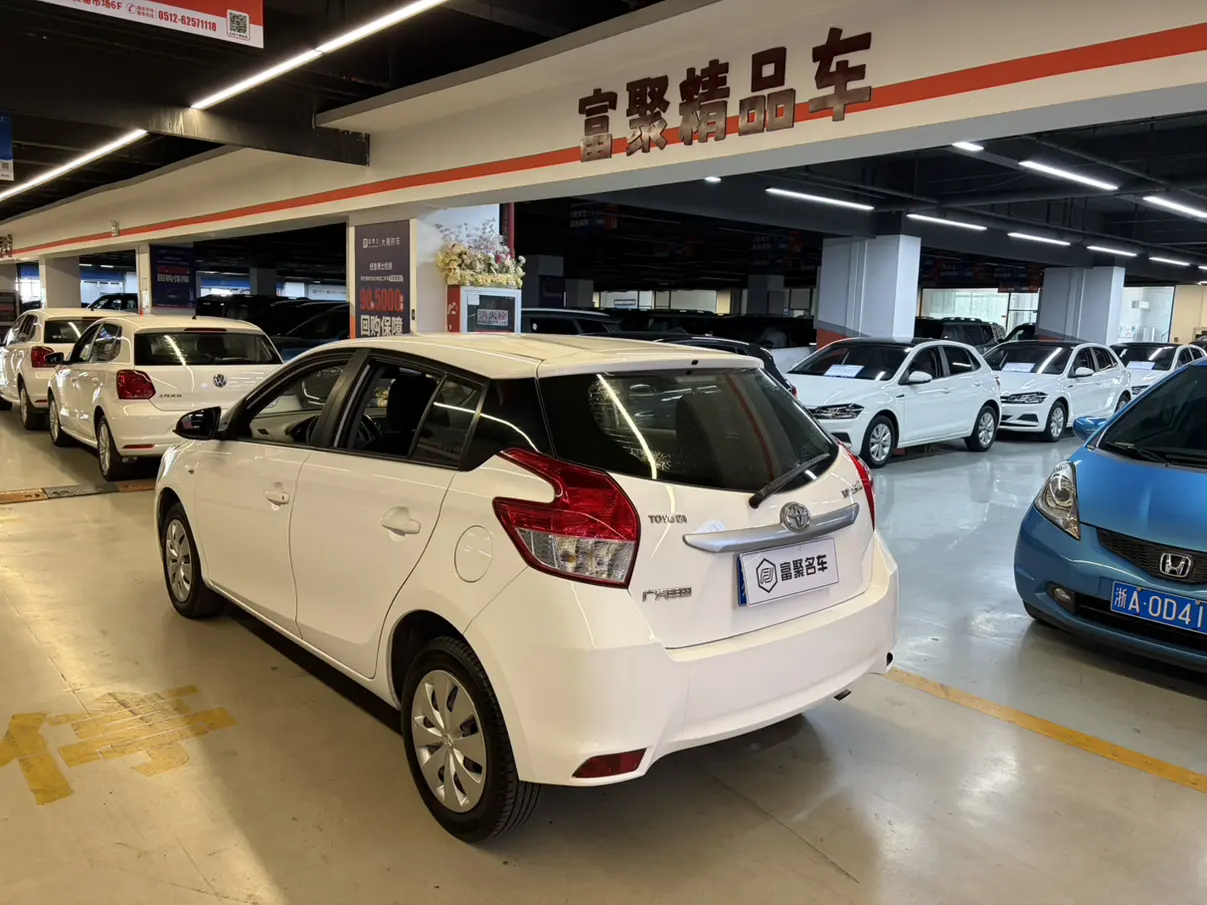 Toyota Yaris L