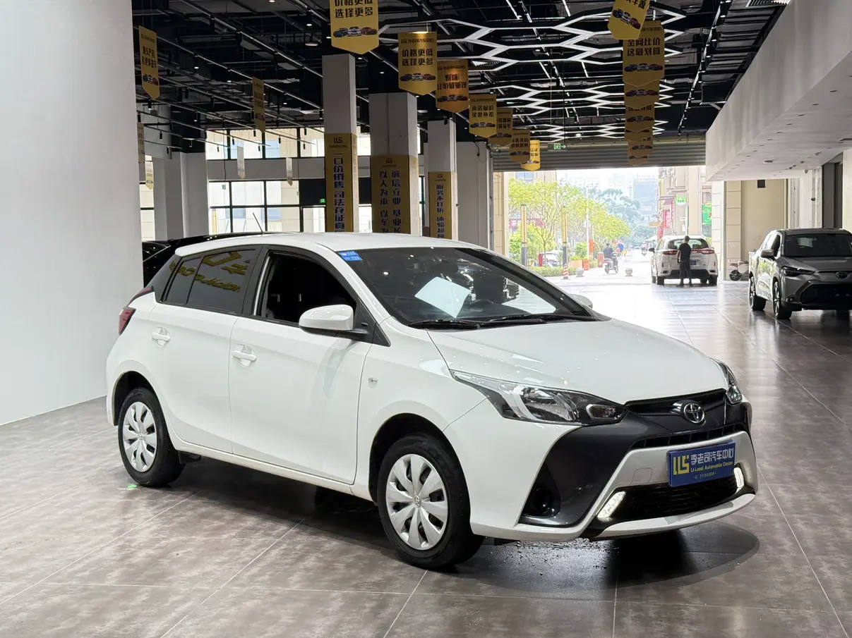 Toyota Yaris L