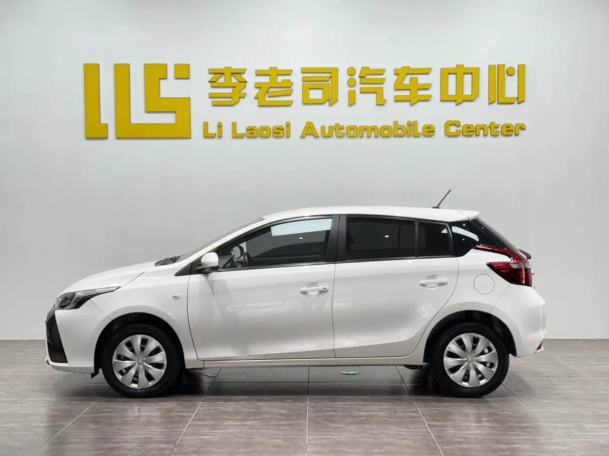 Toyota Yaris L