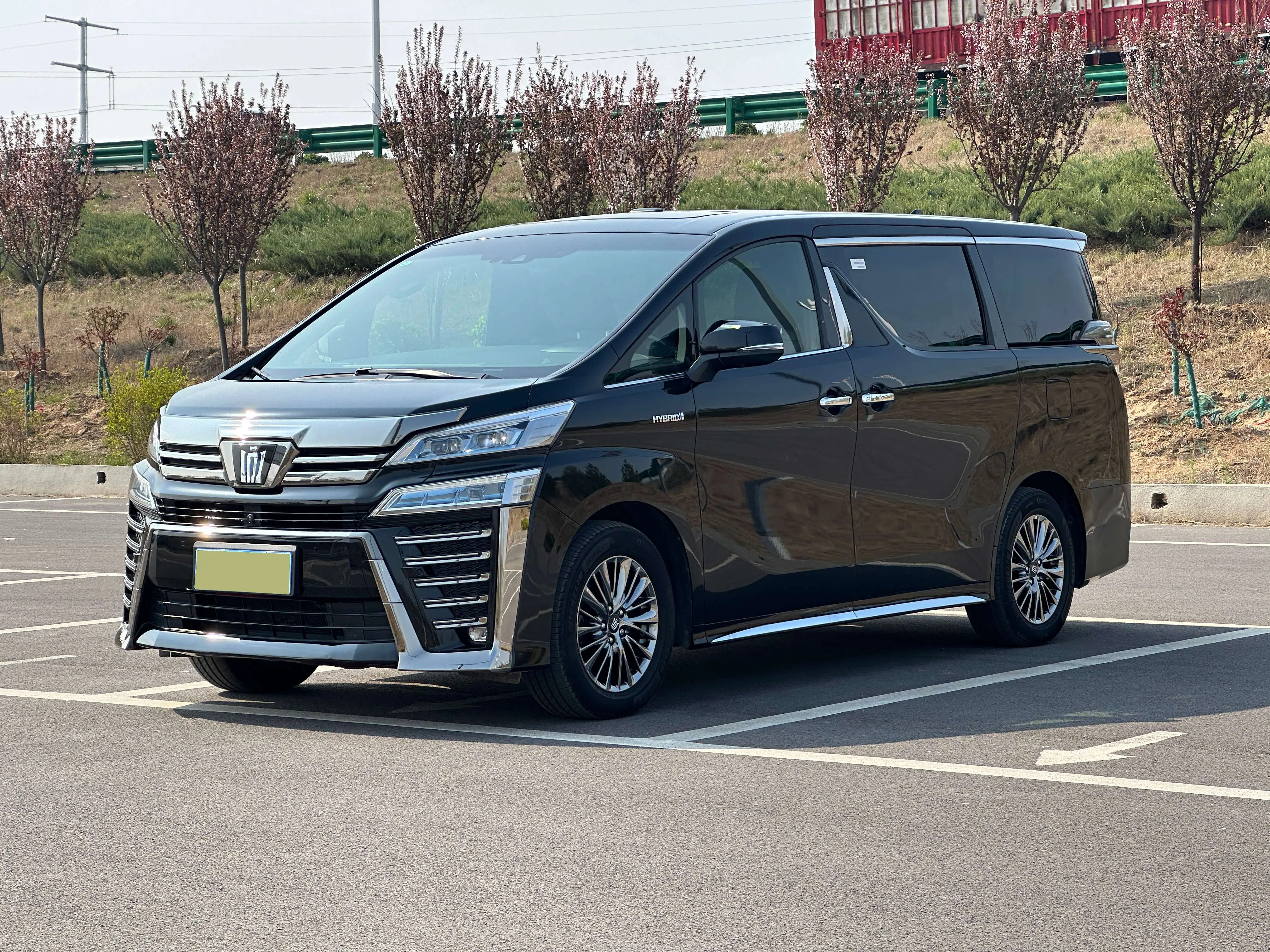 Toyota Crown Wellfire