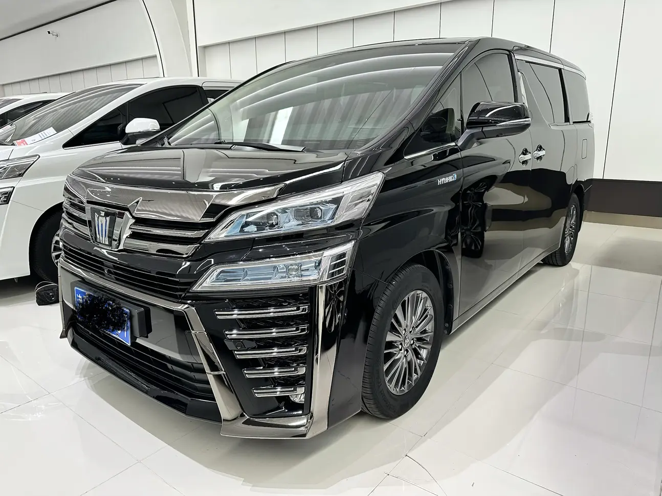 Toyota Crown Wellfire