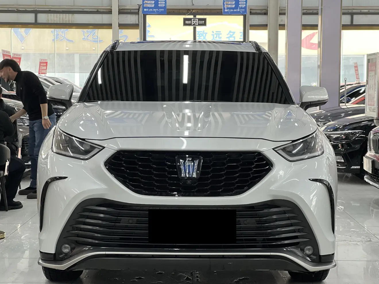 Toyota Crown Kluger