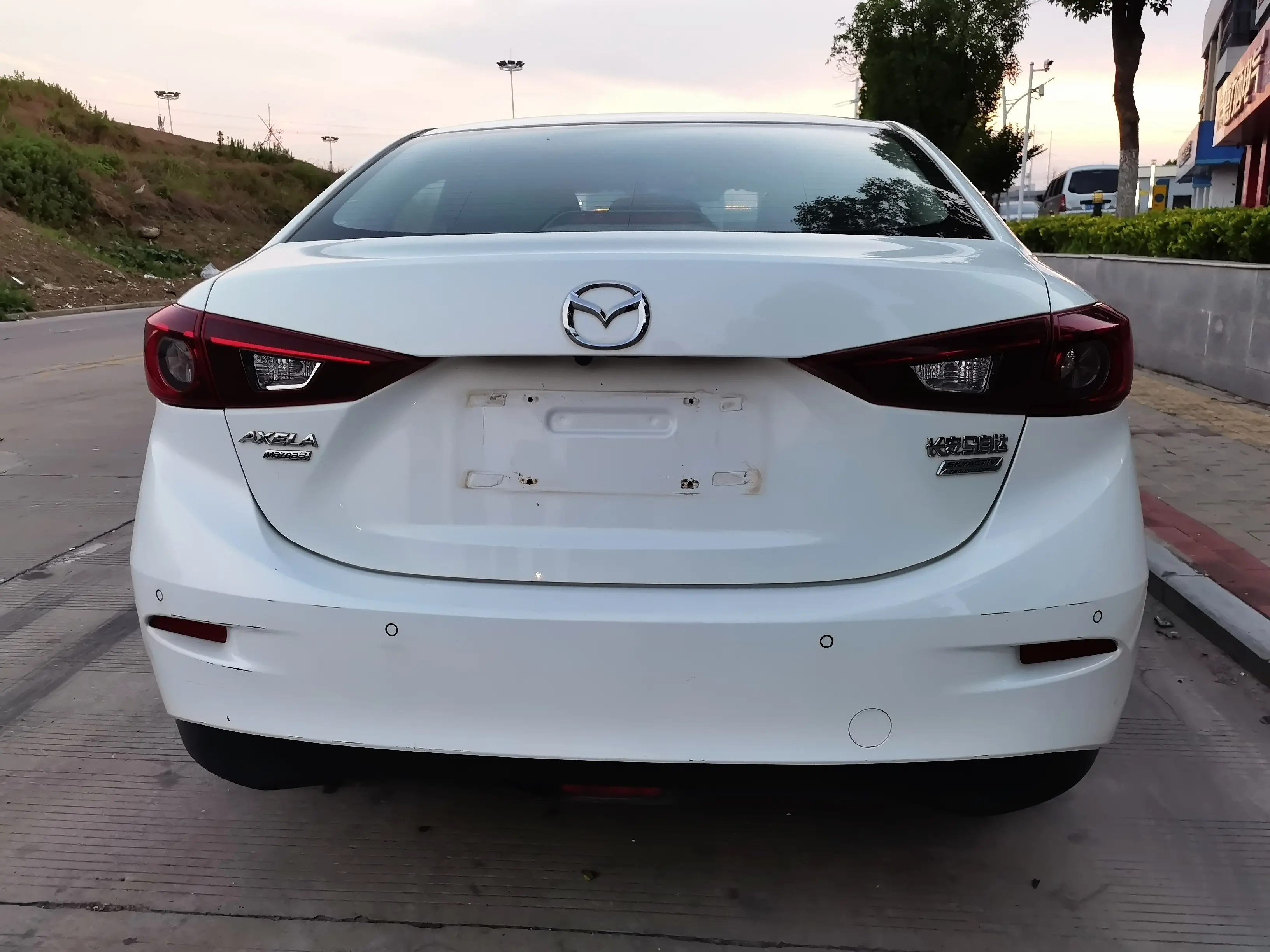 Mazda Axela