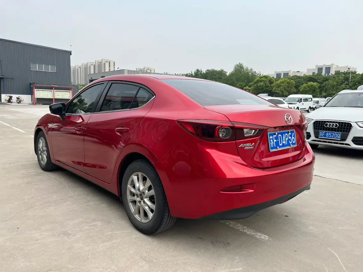 Mazda Axela