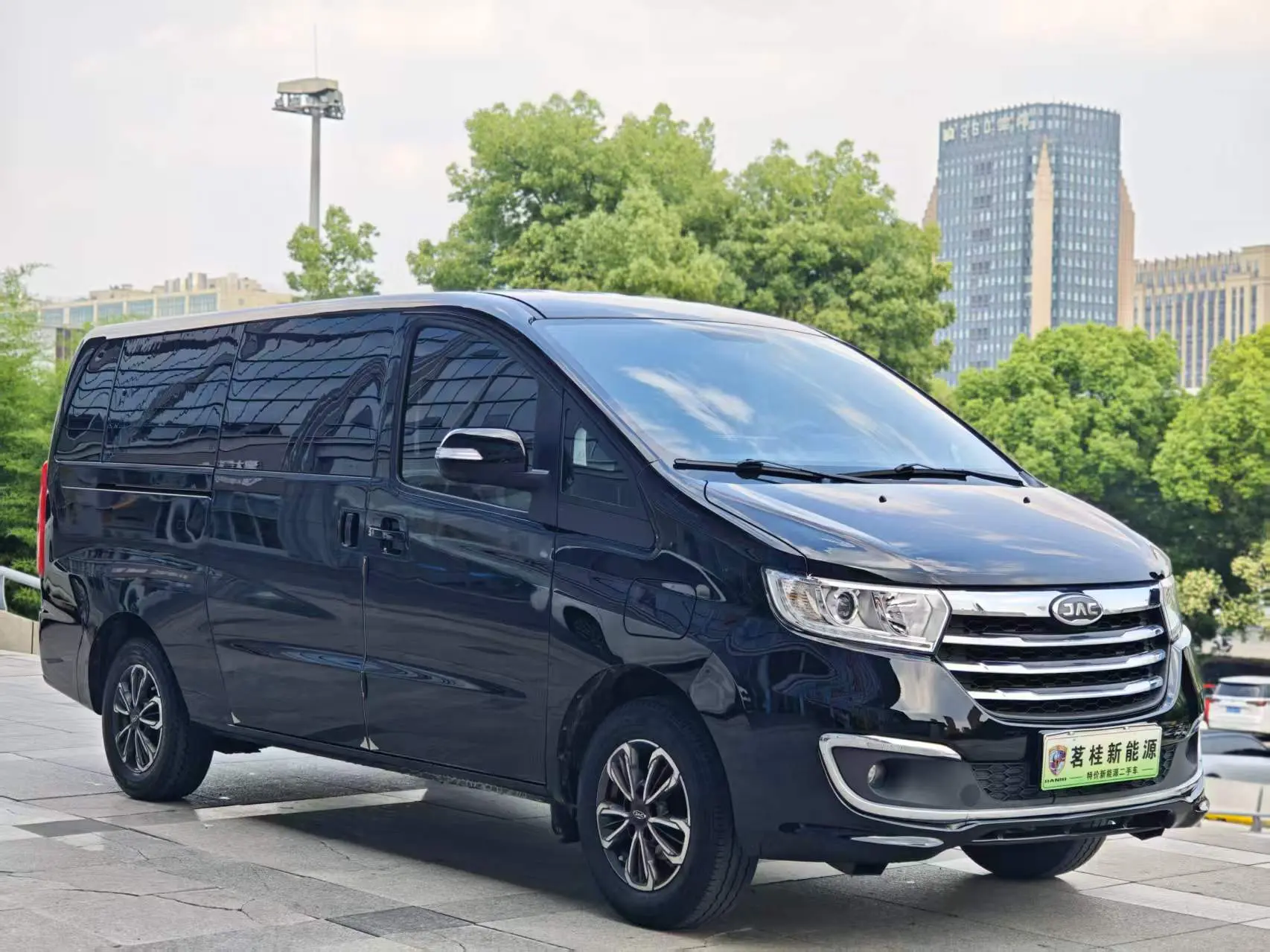JAC Refine E3