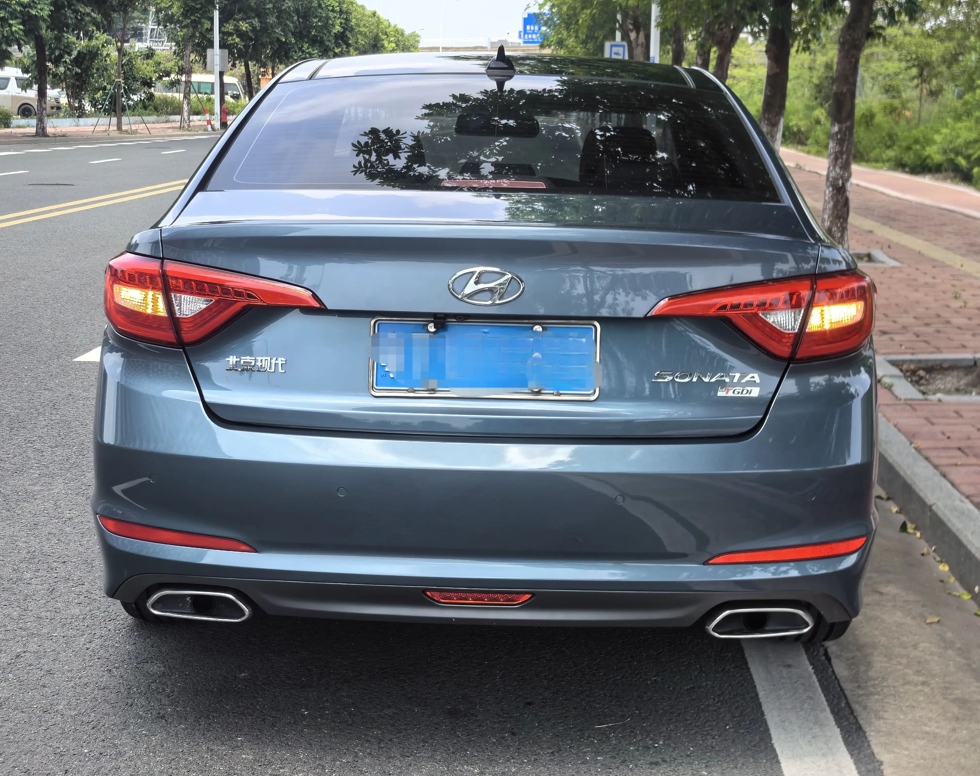 Hyundai Sonata nine