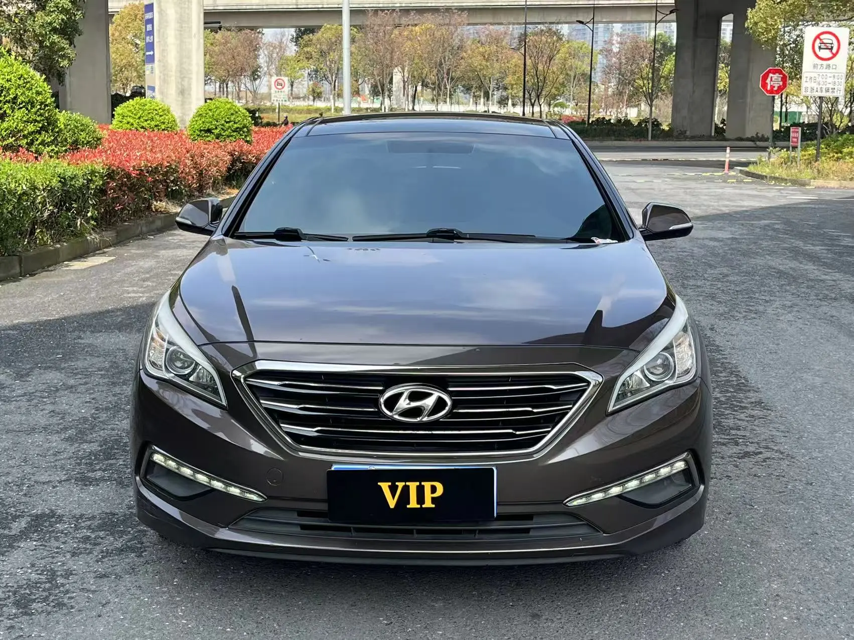 Hyundai Sonata nine