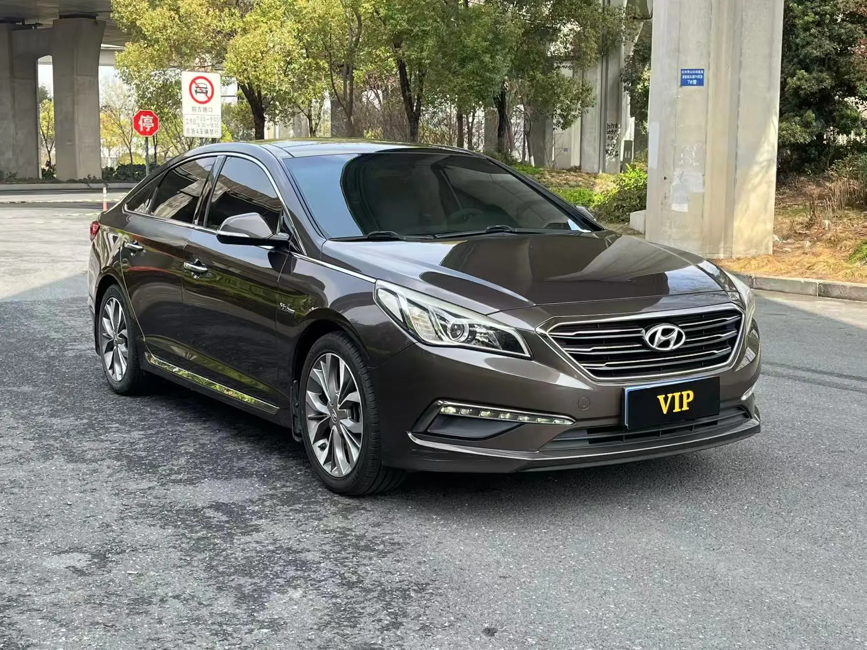 Hyundai Sonata nine