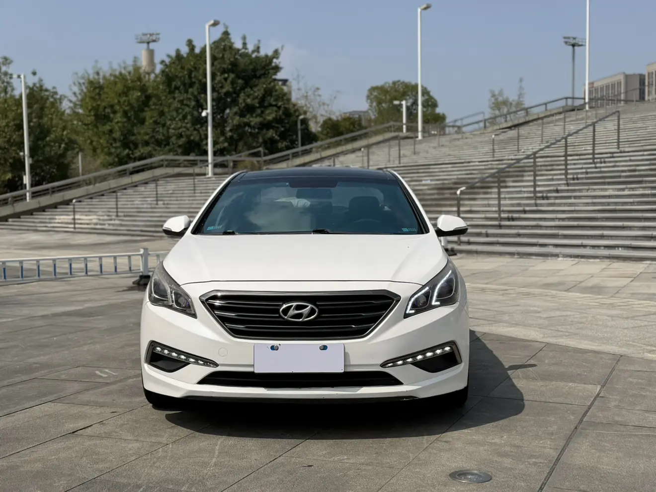Hyundai Sonata nine