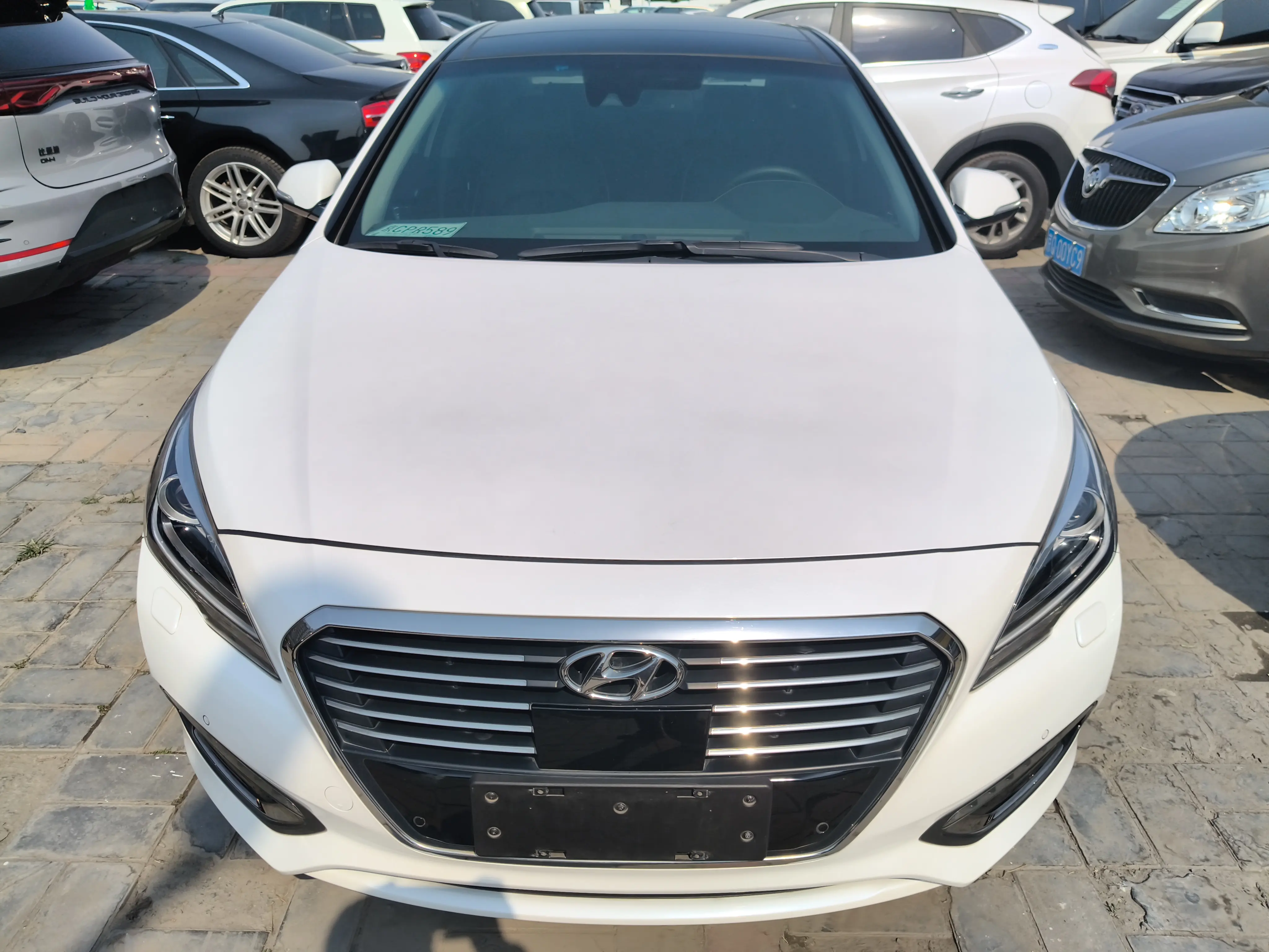 Hyundai Sonata nine