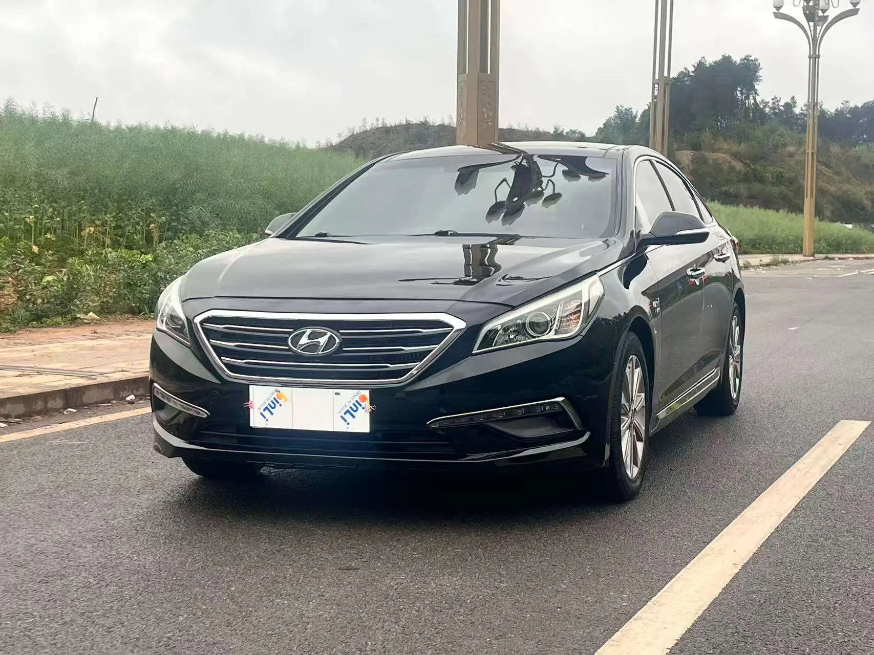 Hyundai Sonata nine