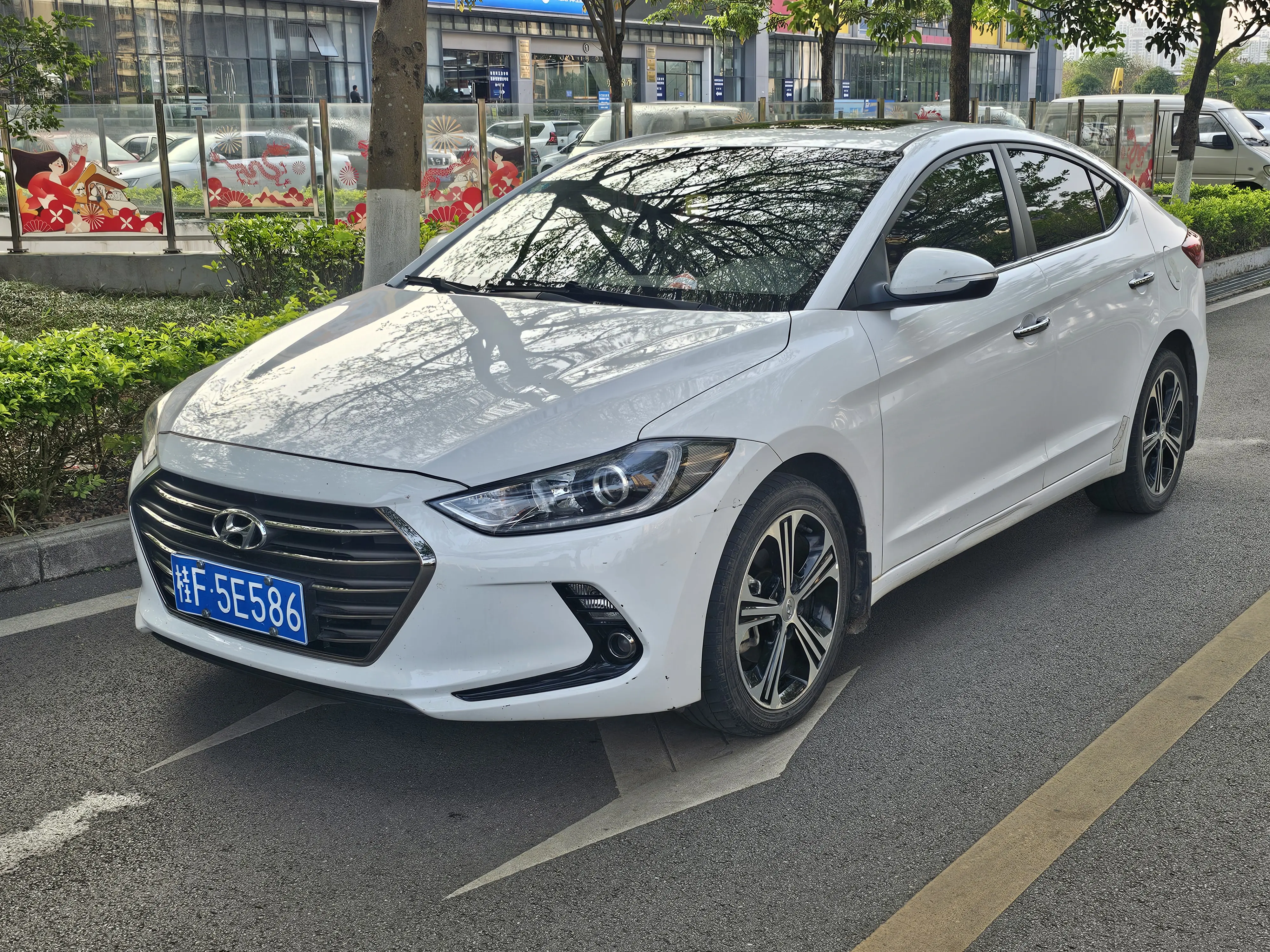 Hyundai Lead