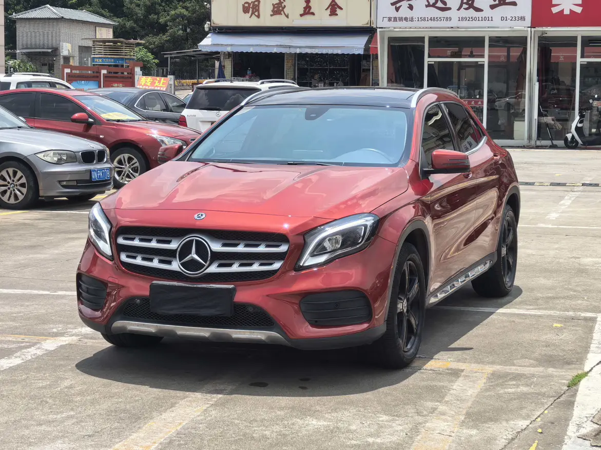 Mercedes-Benz GLA