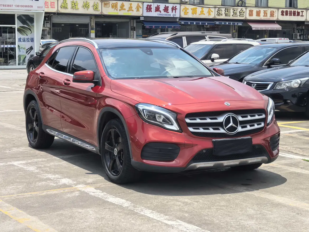 Mercedes-Benz GLA