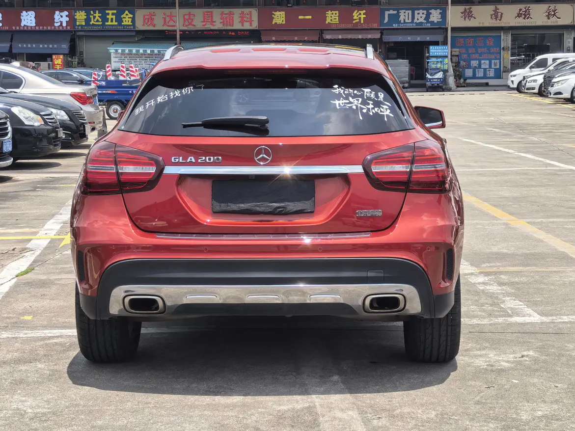 Mercedes-Benz GLA