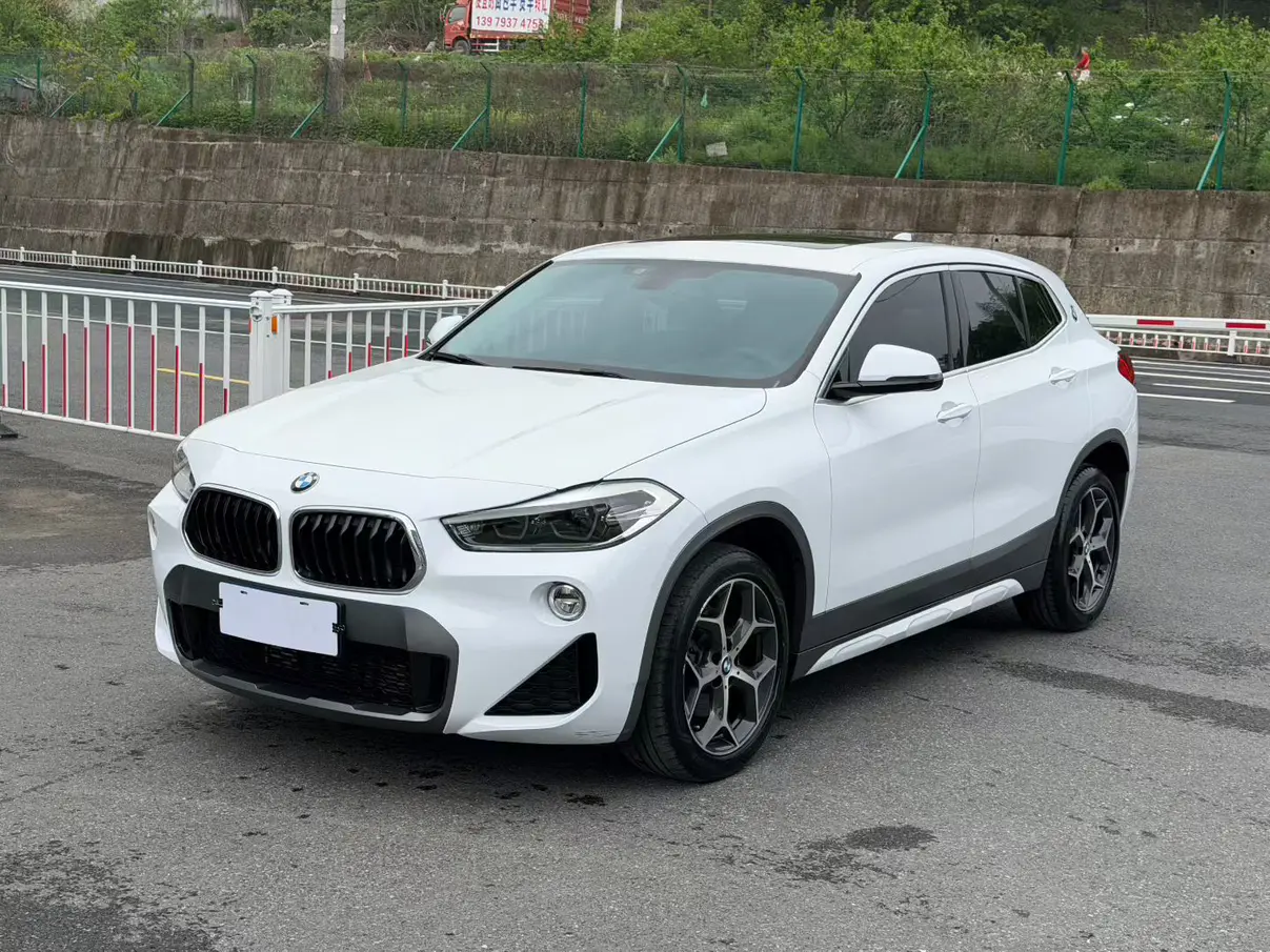 BMW X2