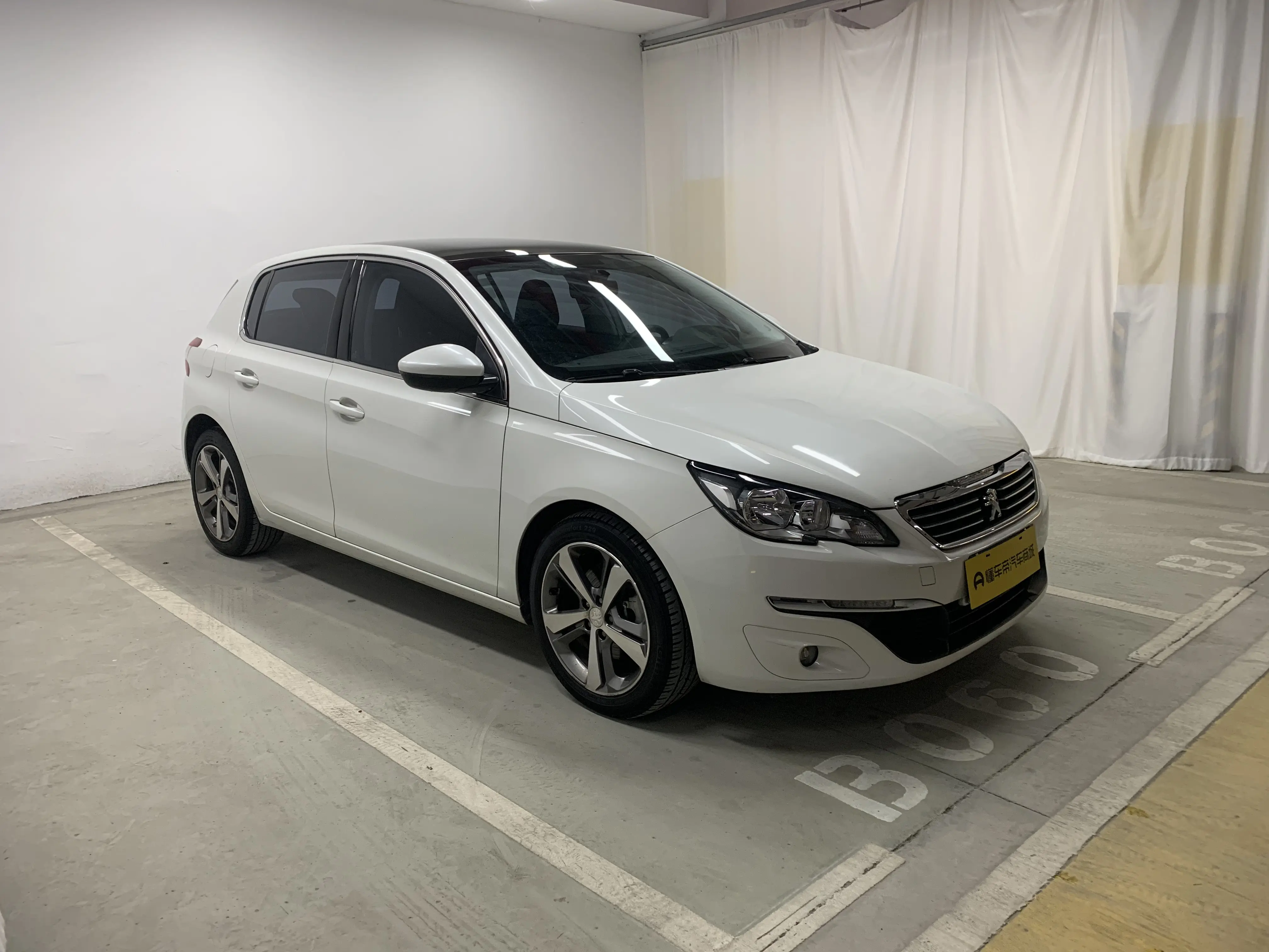 Peugeot 308S