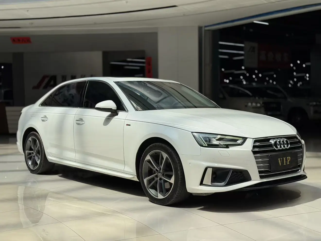 Audi A4L