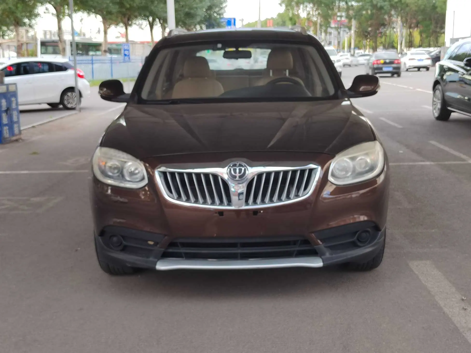 Brilliance Zhonghua V5