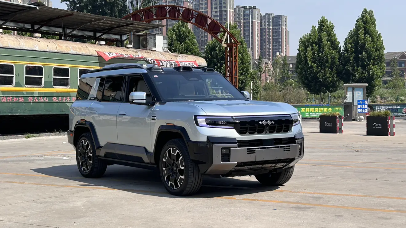 BYD Leopard Leopard 8