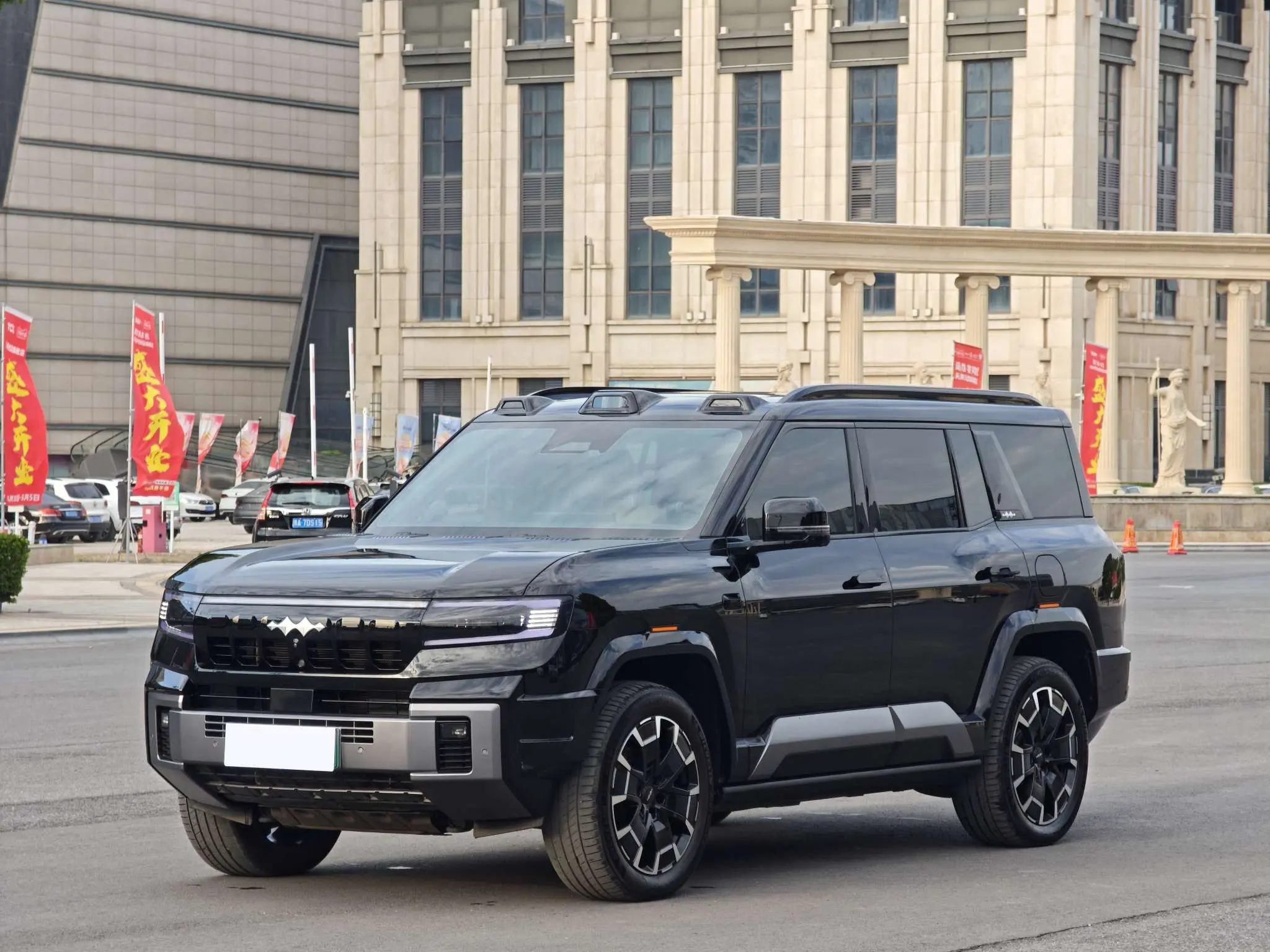 BYD Leopard Leopard 8