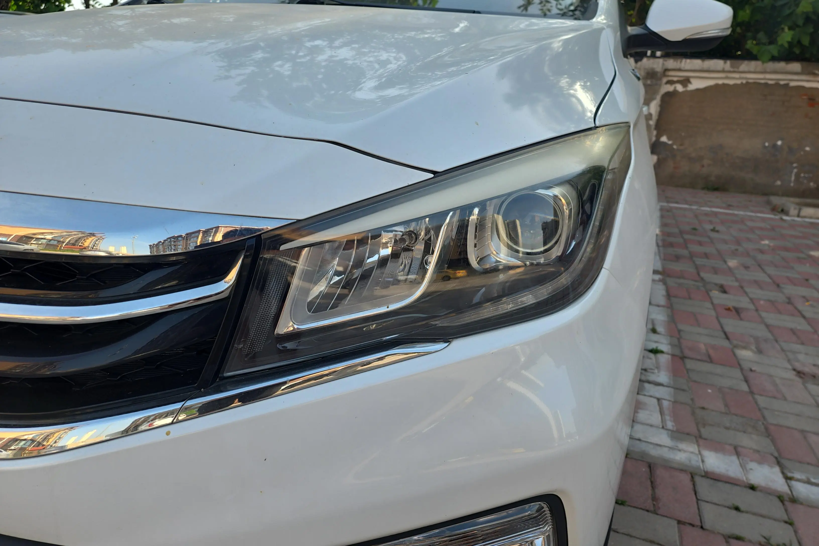 Oshan Changan Auchan A800