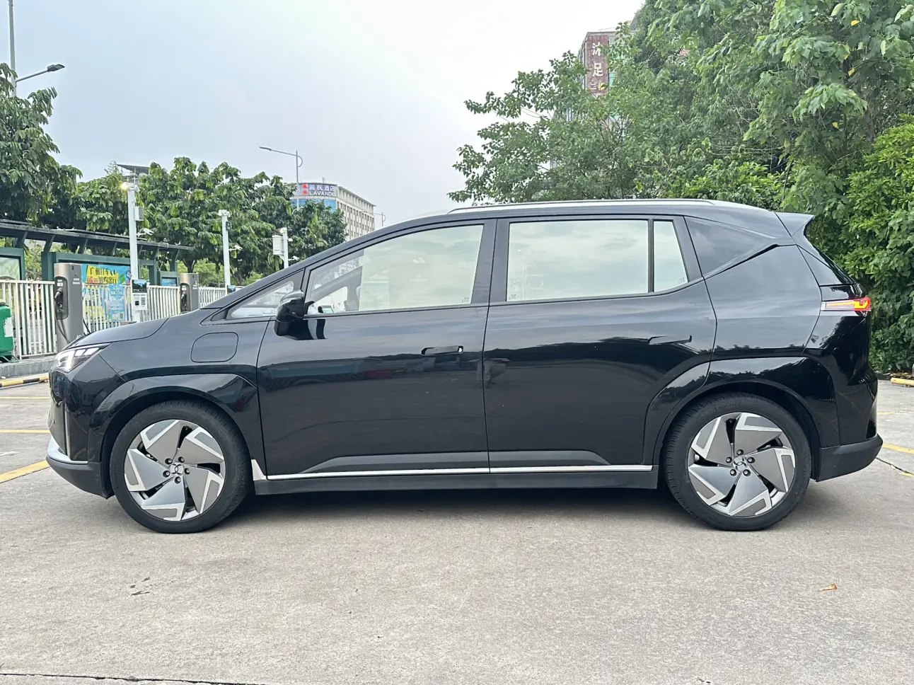 HYCAN Hechuang Z03